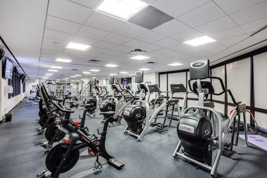 More Photos Of 400 E Las Colinas Blvd, Irving Office For Lease