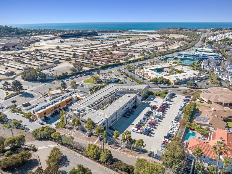 Primary Photo Of 990 Highland Dr, Solana Beach Coworking Space