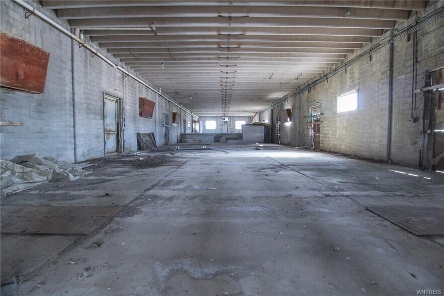 More Photos Of 2231 Youngstown Wilson rd, Ransomville Flex For Sale