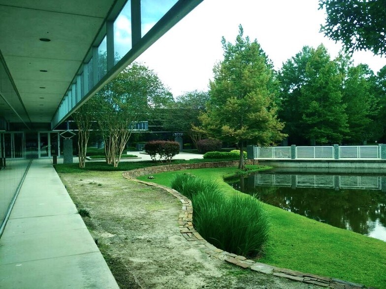 More Photos Of 2700 Research Forest Dr, The Woodlands Office For Lease