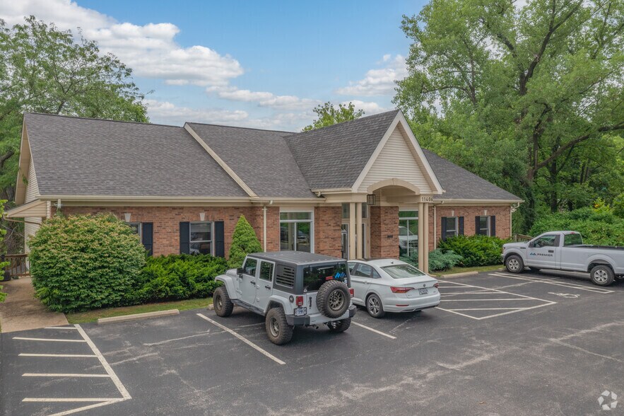 More Photos Of 11406 Gravois Rd, Saint Louis Office For Lease
