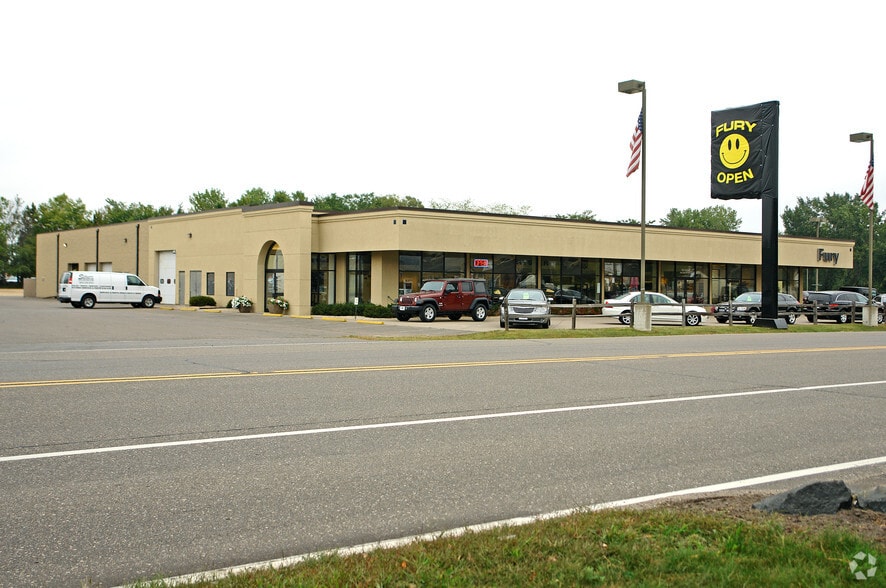 Primary Photo Of 11144 N Stillwater Blvd, Lake Elmo Auto Dealership For Sale