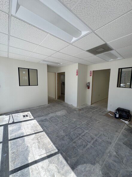 More Photos Of 6724-6758 Eton Ave, Canoga Park Warehouse For Lease