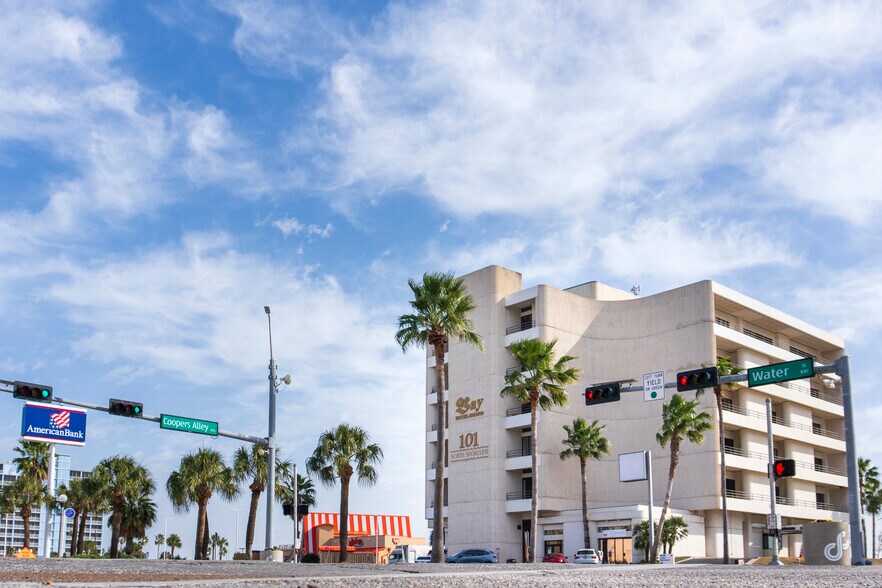 Primary Photo Of 101 N Shoreline Blvd, Corpus Christi Office For Lease