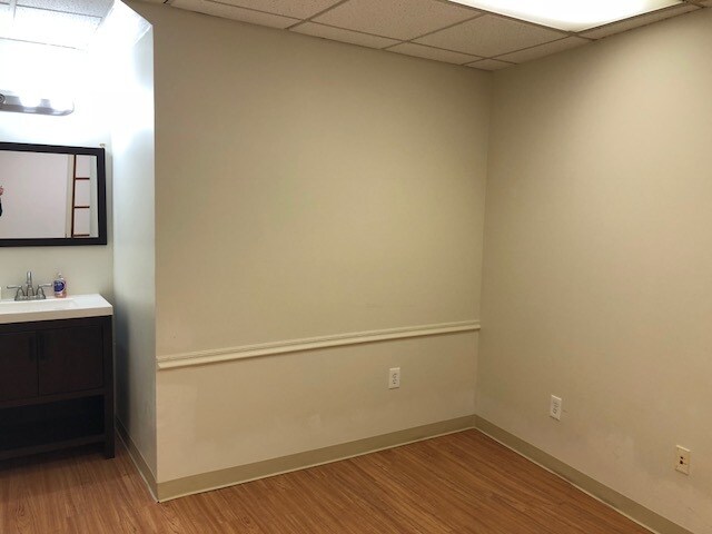 More Photos Of 3418 N Ocean Blvd, Fort Lauderdale Storefront Retail Office For Lease