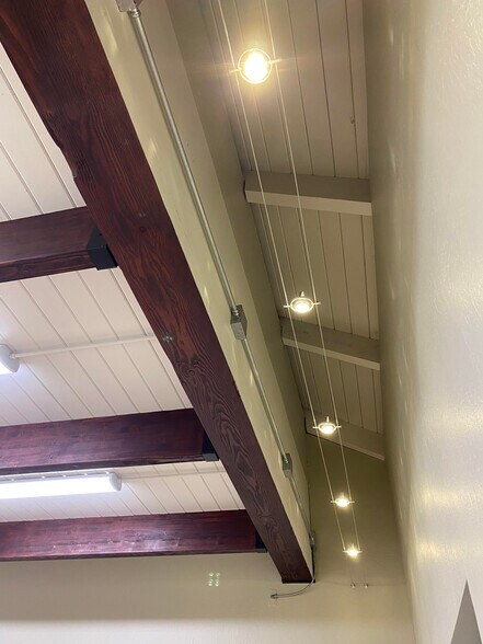 More Photos Of 924 Incline Way, Incline Village Office For Lease