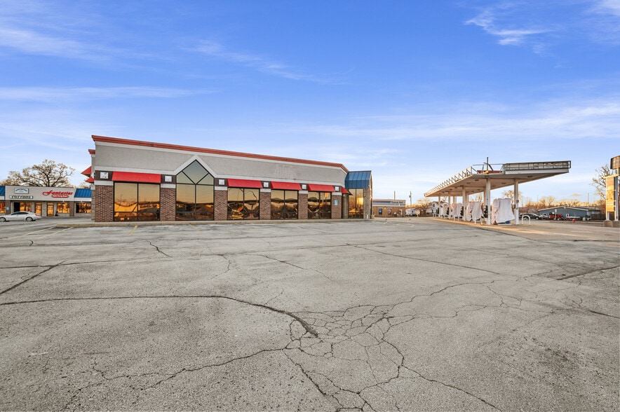 More Photos Of 1855 Velp Ave, Howard Convenience Store For Lease