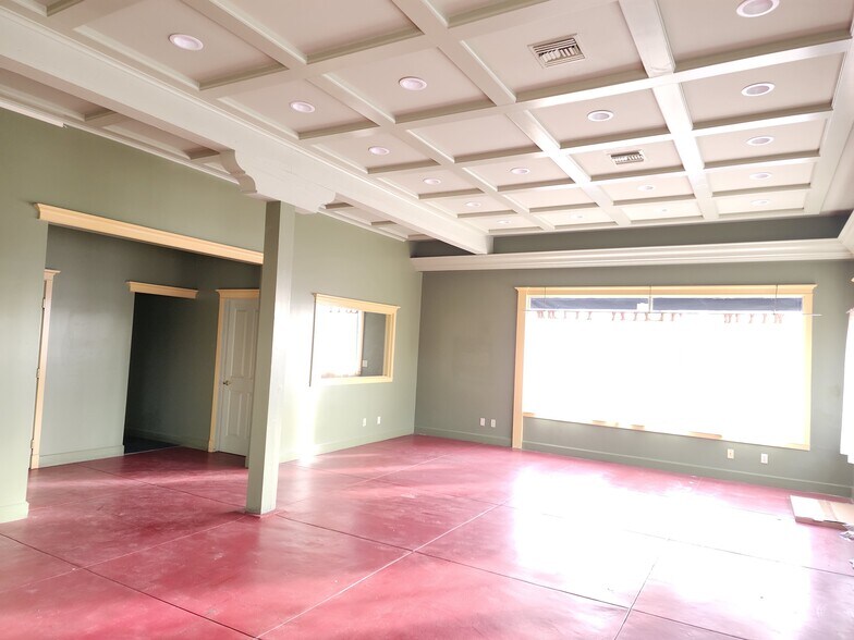 More Photos Of 800-810 W 9th St, San Pedro Office For Lease