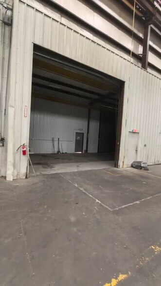 More Photos Of 9021 Ley Rd, Houston Warehouse For Lease