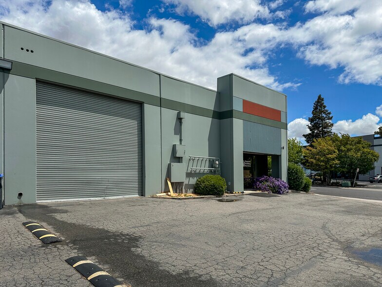 More Photos Of 1070 Horizon Dr, Fairfield Light Distribution For Sale