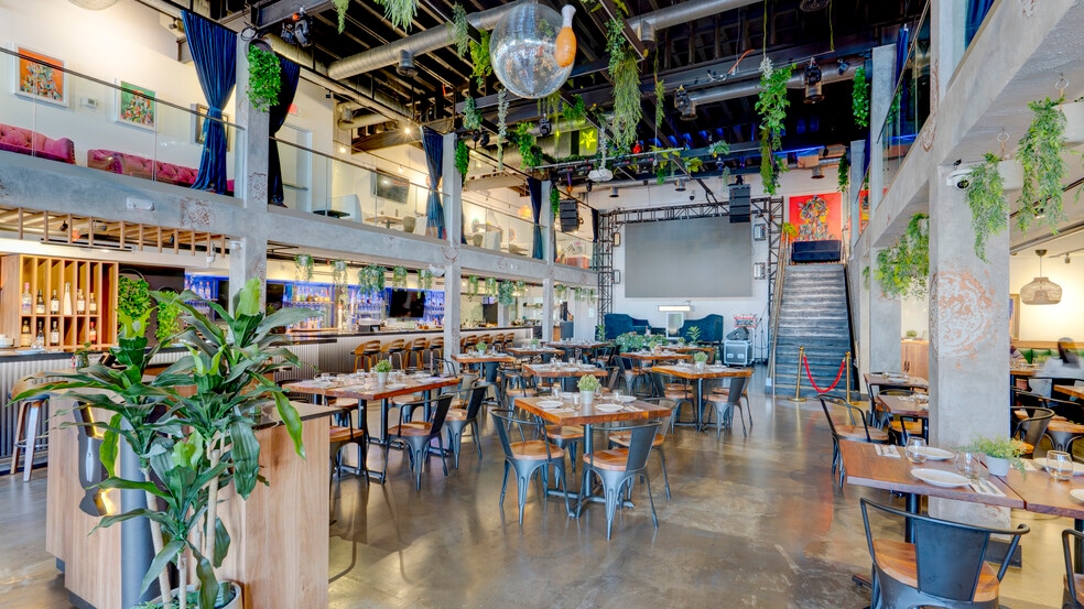 Primary Photo Of Restaurant, Miami Freestanding For Lease