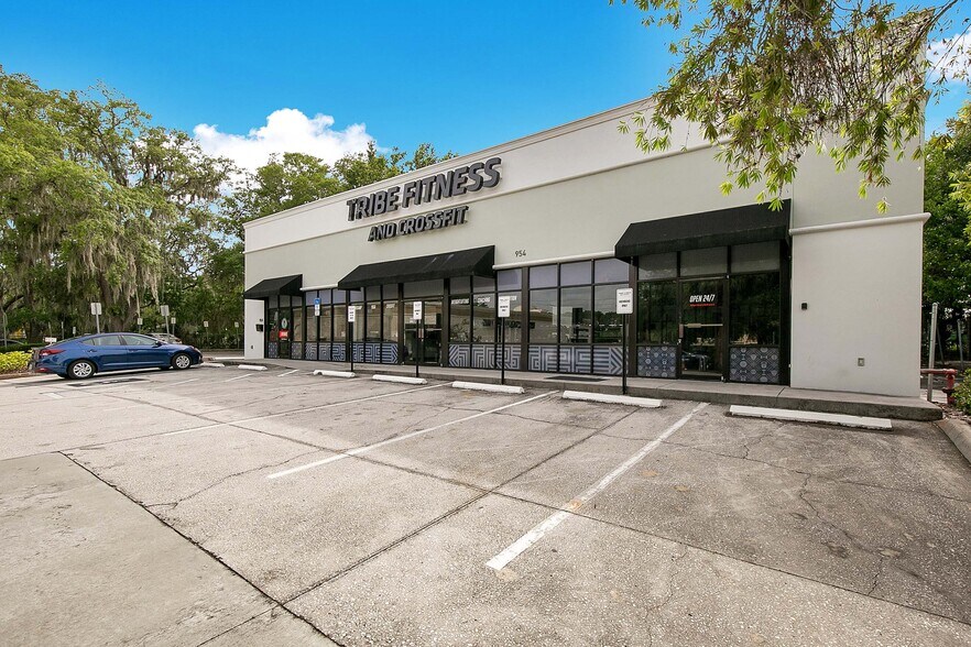 More Photos Of 950-954 N State Road 434, Altamonte Springs Freestanding For Lease