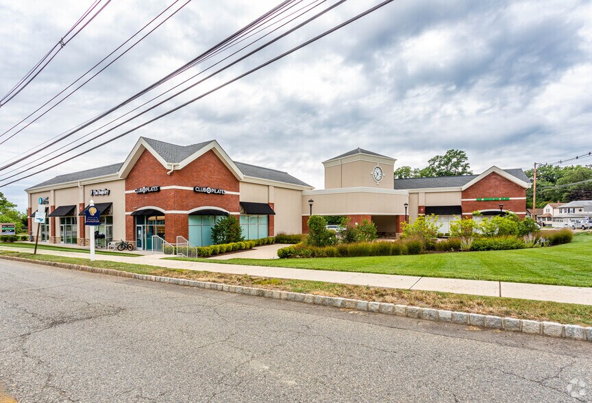 More Photos Of 170 E Hanover Ave, Cedar Knolls General Retail For Lease