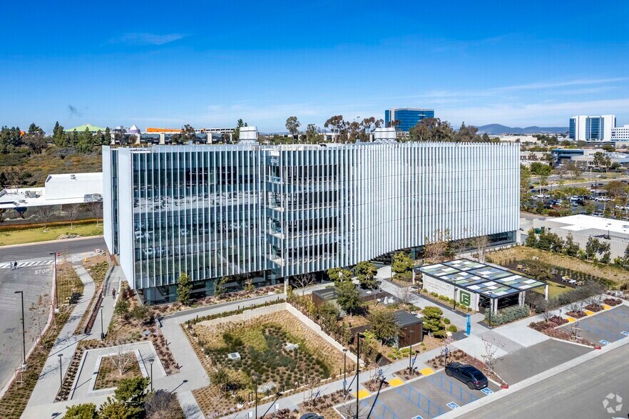 More Photos Of 10055 Barnes Canyon Rd, San Diego Research And Development For Lease