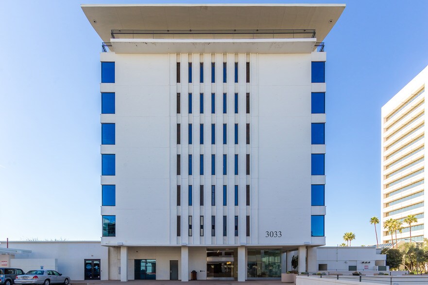 More Photos Of 3033 N Central Ave, Phoenix Office For Sale