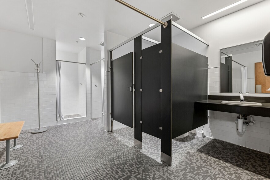 More Photos Of 1403-1405 W 2200 S, Salt Lake City Office For Lease