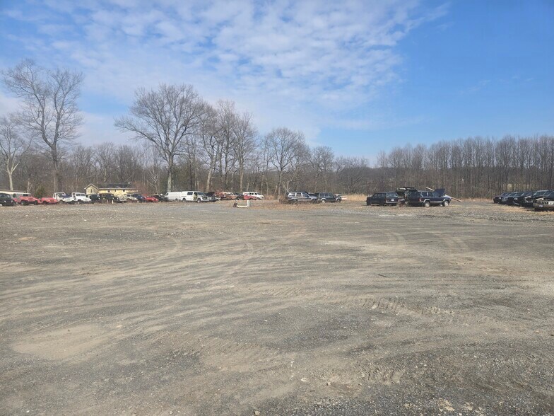 More Photos Of 1121 Valley View Dr, Bangor Land For Lease