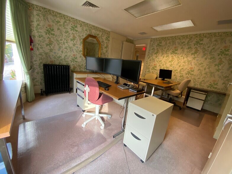 More Photos Of 505 N Market St, Wooster Office For Lease