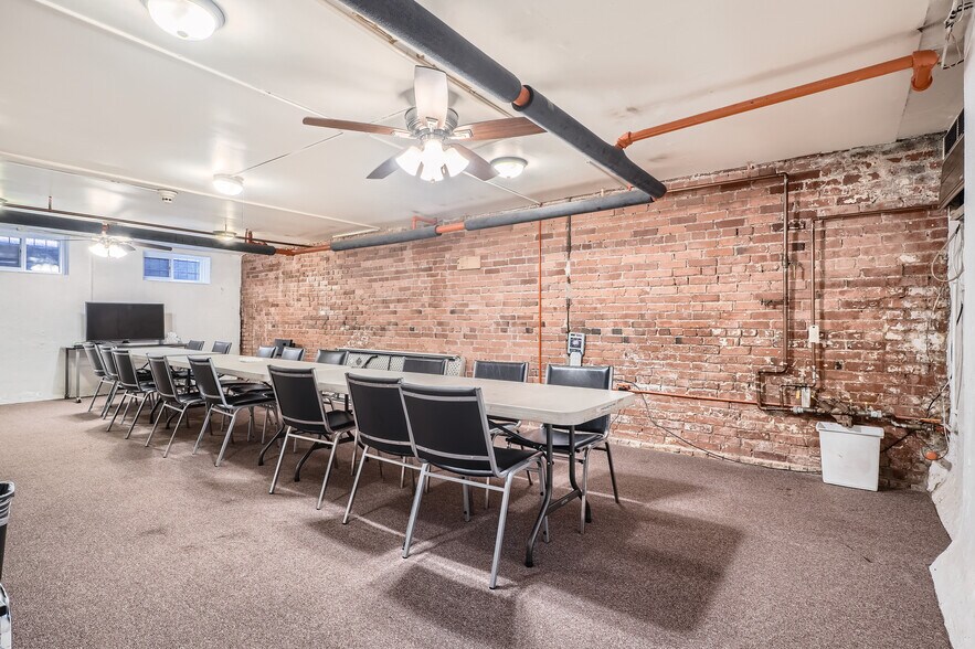 More Photos Of 940 Logan St, Denver Office For Lease