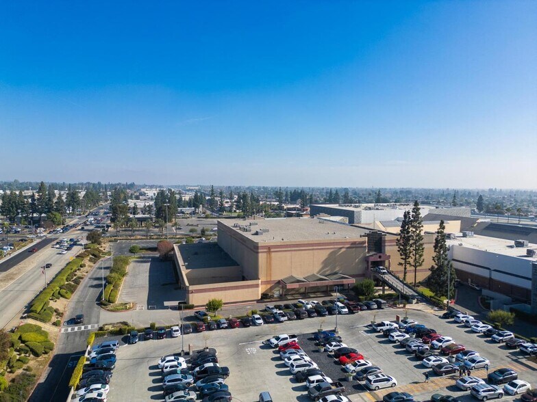 More Photos Of 5060 Montclair Plaza Ln, Montclair Unknown For Lease