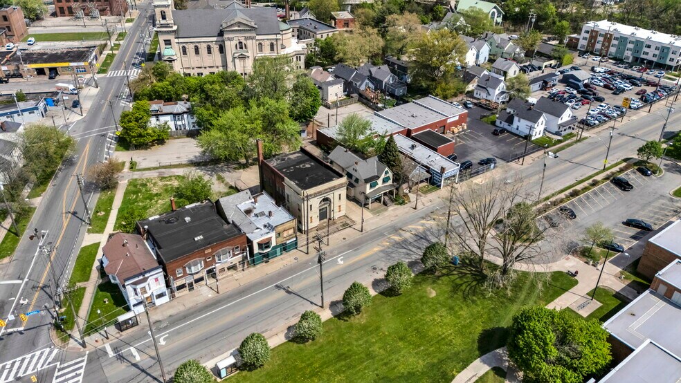 More Photos Of 6318 Lorain Ave, Cleveland Loft Creative Space For Sale