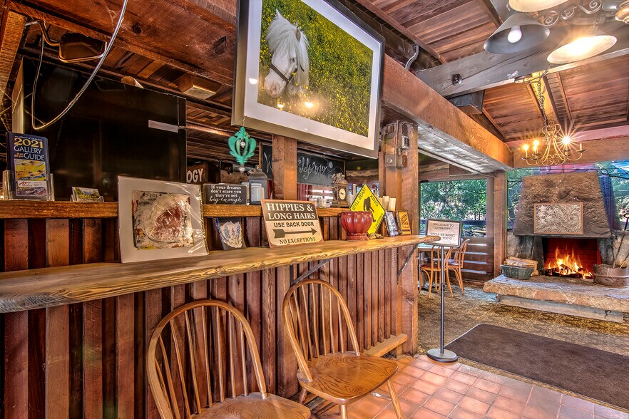More Photos Of 54905 N Circle Dr, Idyllwild-Pine Cove Restaurant For Lease