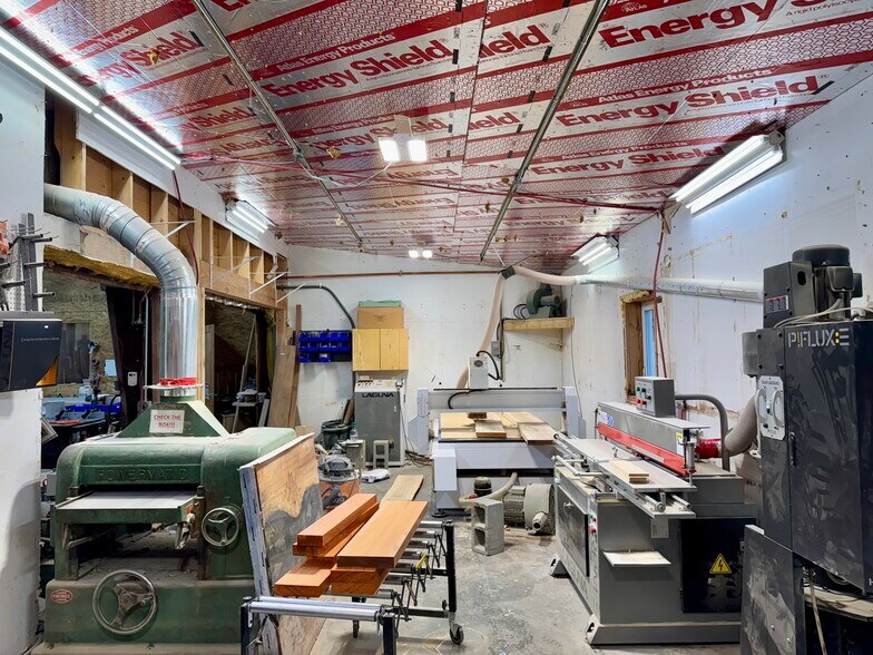 More Photos Of 600 N Old Steese Hwy, Fairbanks Warehouse For Sale