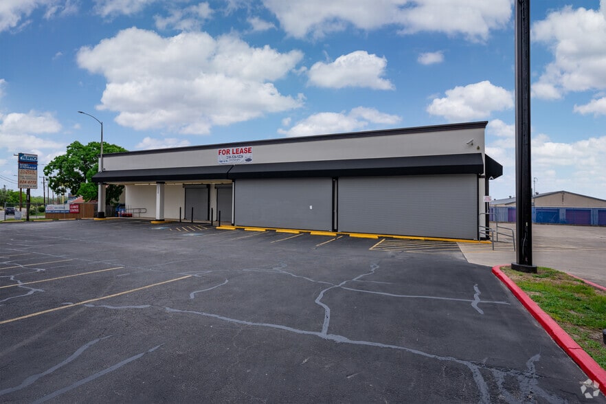 More Photos Of 1568 Austin Hwy, San Antonio Freestanding For Lease