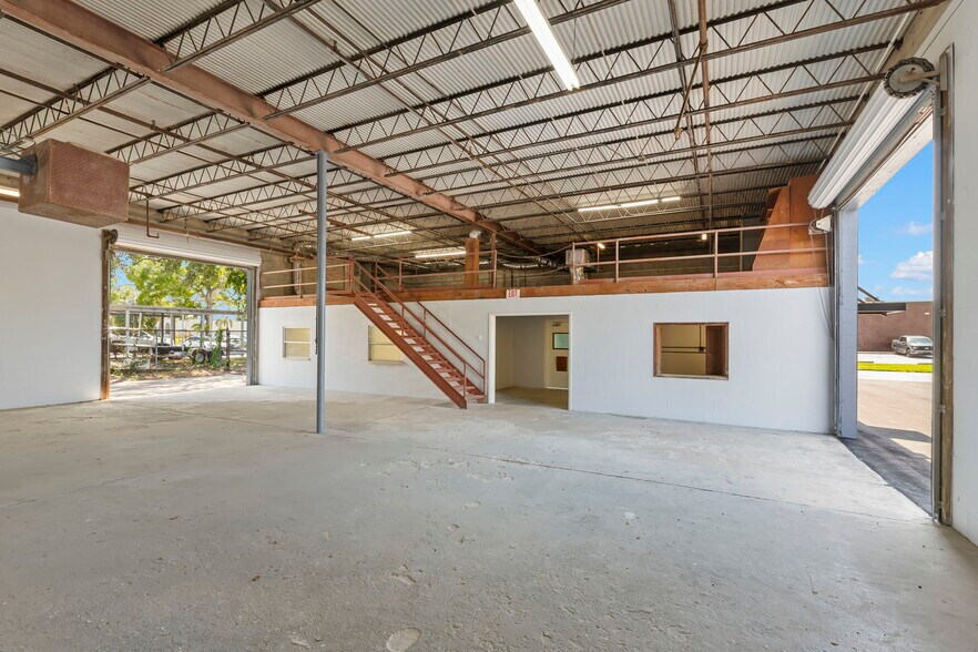 More Photos Of 1195 Kapp Dr, Clearwater Coworking Space