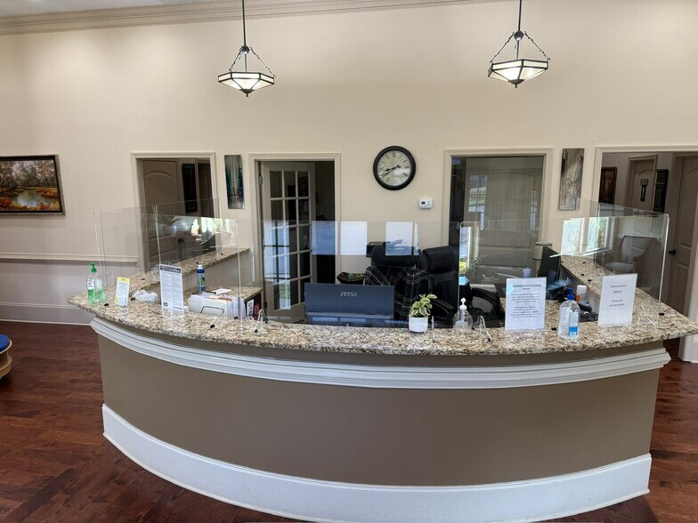 More Photos Of 367 Athens Hwy, Loganville Medical For Lease