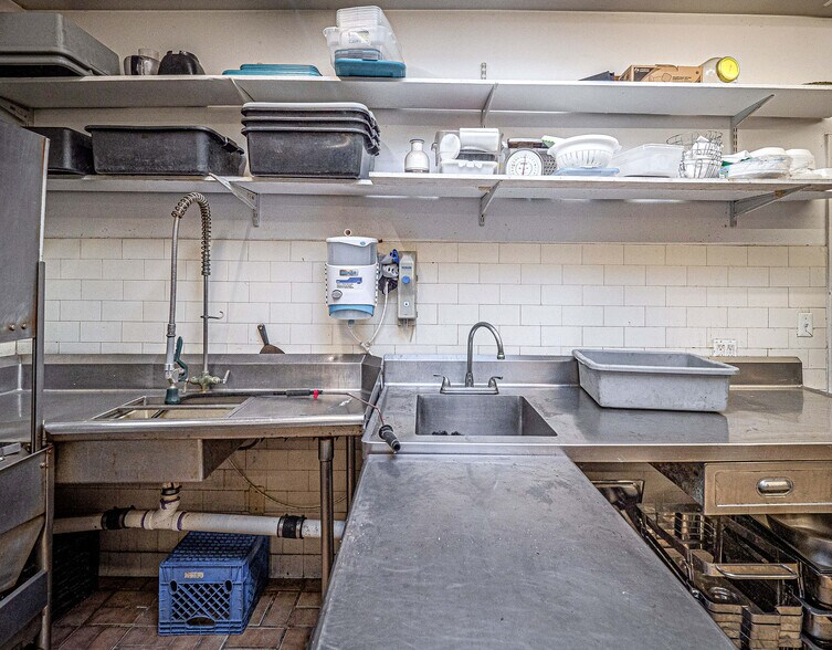 More Photos Of 923 State Route 32, Highland Mills Restaurant For Sale