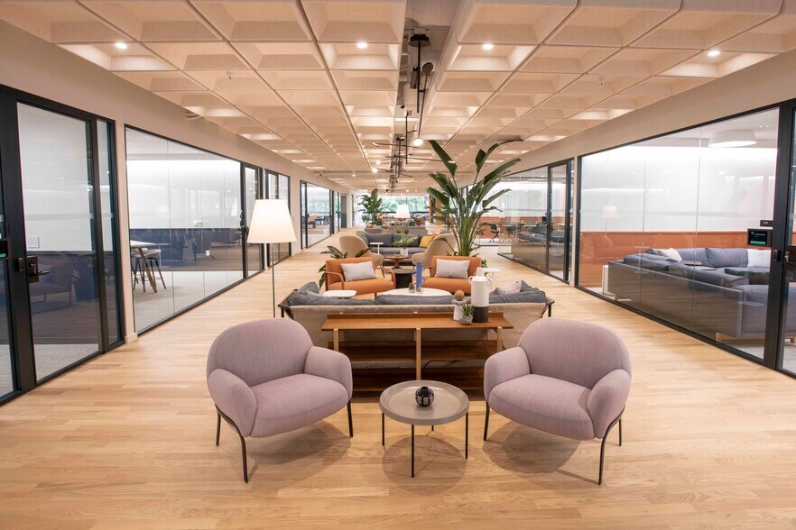 More Photos Of 3349 Michelson Dr, Irvine Coworking Space