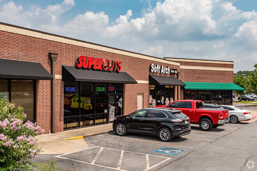 More Photos Of 201 SW 14th St, Bentonville Unknown For Lease