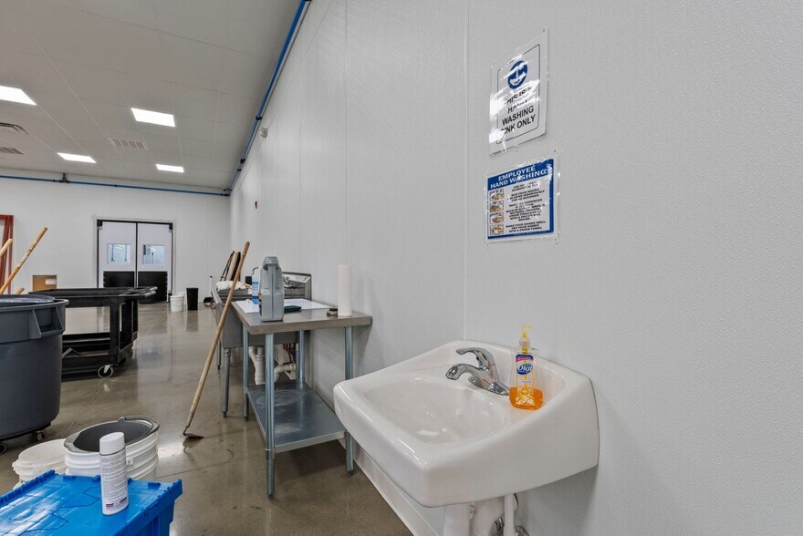 More Photos Of 620 US Highway 27 N, Cynthiana Industrial For Lease