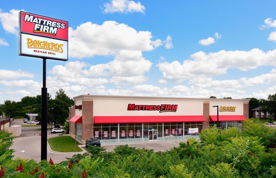 More Photos Of 4107 Highway 52 N, Rochester Freestanding For Sale