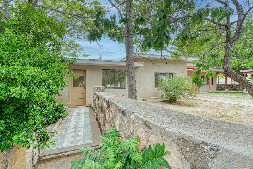 More Photos Of 720-724 School St, Espanola Apartments For Sale