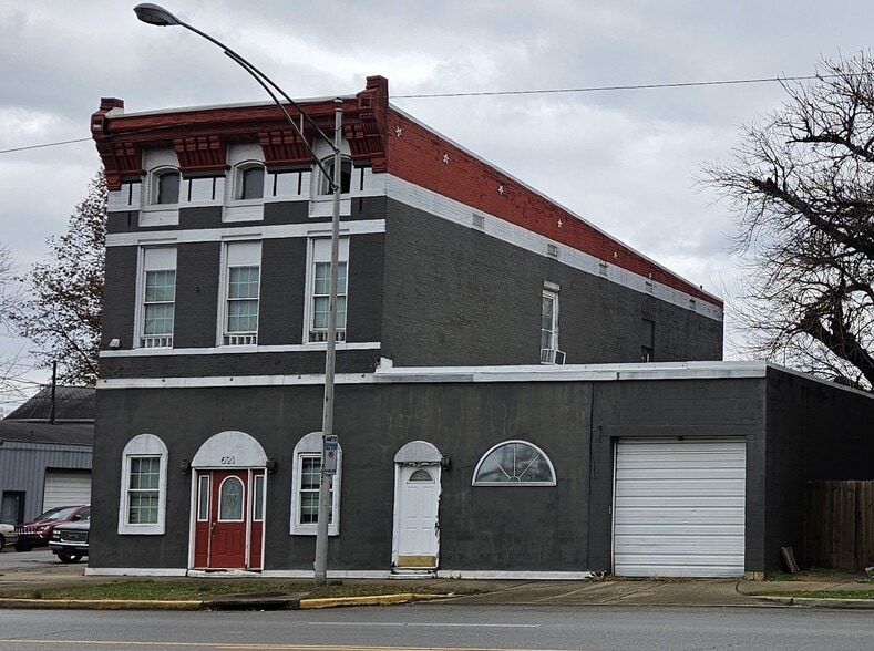 Primary Photo Of 621 N Fulton Ave, Evansville Apartments For Sale
