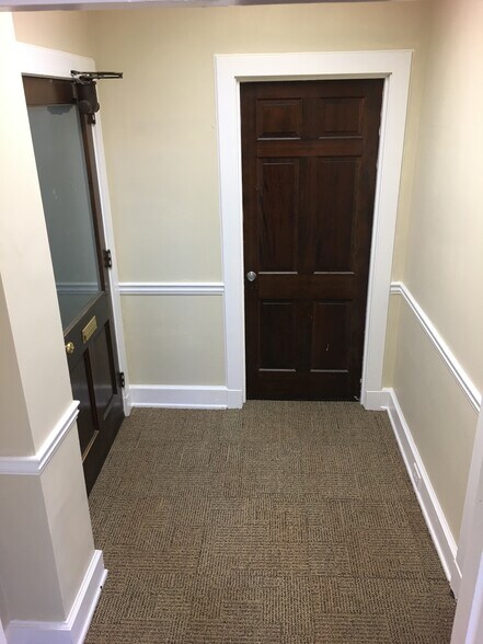 More Photos Of 301 Broome St, Lagrange Office For Lease