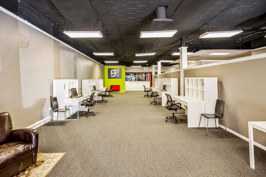 More Photos Of 214 Hay St, Fayetteville Storefront Retail Office For Lease