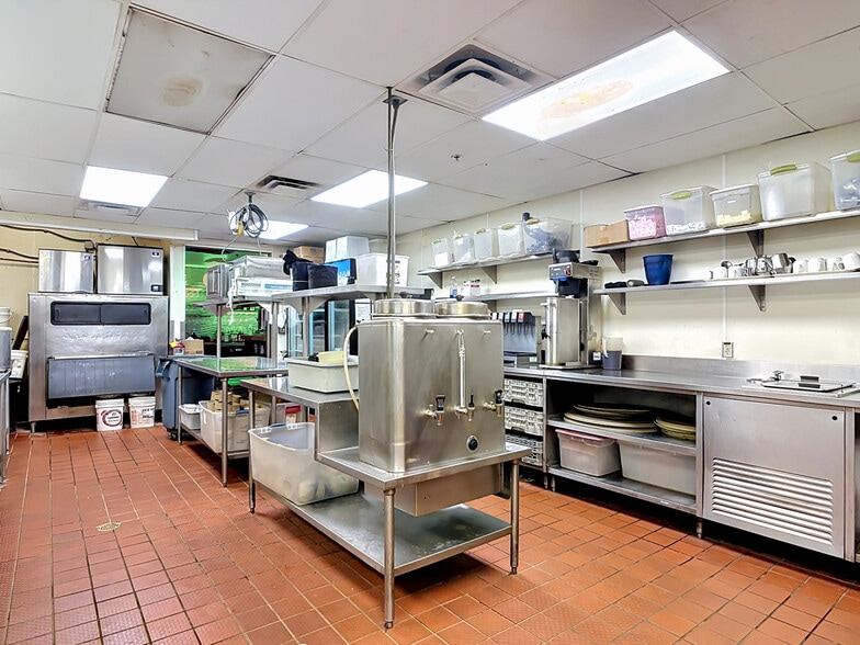 More Photos Of 220 N Williamson Blvd, Ormond Beach Restaurant For Sale