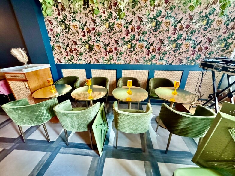 More Photos Of 184-186 Dyckman St, New York Storefront For Lease