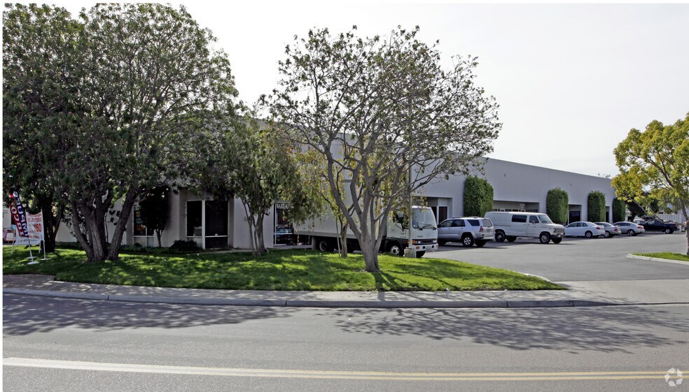 More Photos Of 494 W Calle Primera, San Diego Unknown For Lease