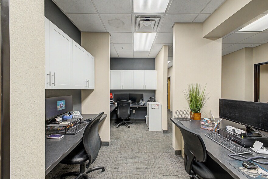 More Photos Of 6262 E Broadway Rd, Mesa Medical For Lease