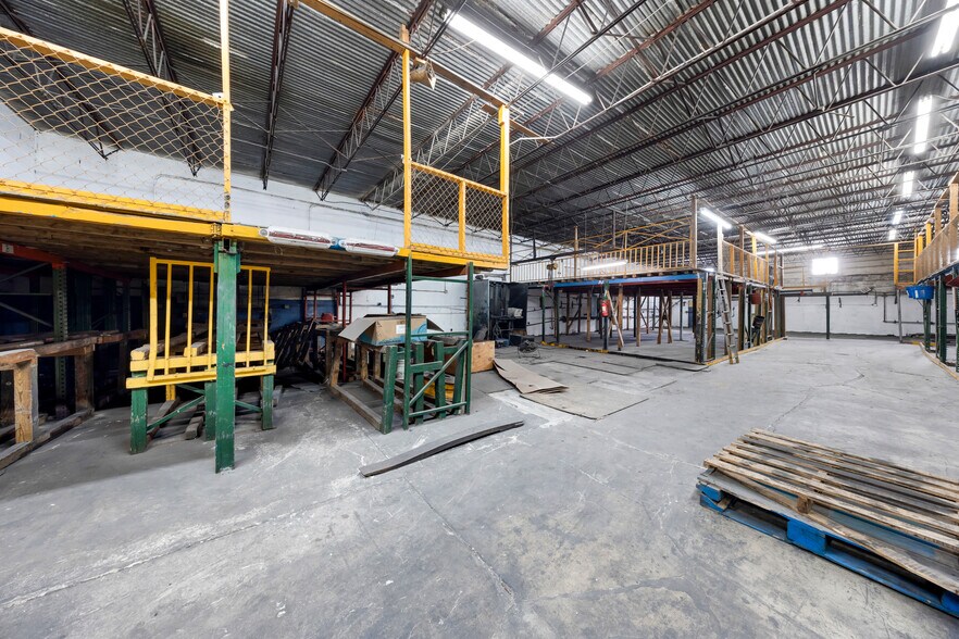 More Photos Of 9630 NW South River Dr, Medley Industrial For Lease