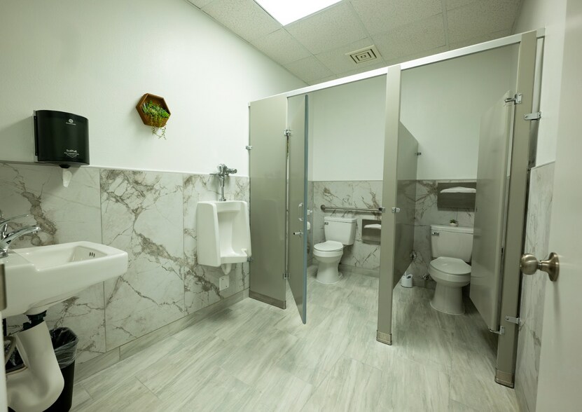 More Photos Of 1408 S Jones Blvd, Las Vegas Office Residential For Sale