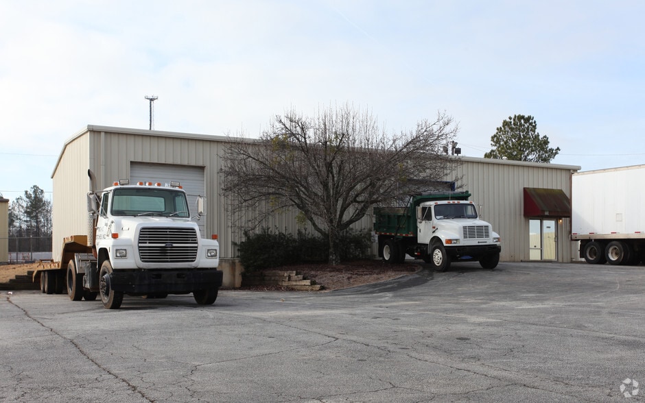Primary Photo Of 1507 General Arts Rd NW, Conyers Warehouse For Sale