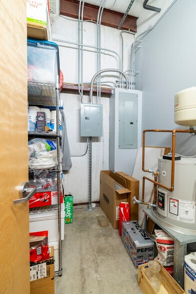 More Photos Of 870 S Campbell Ave, Tucson Warehouse For Sale