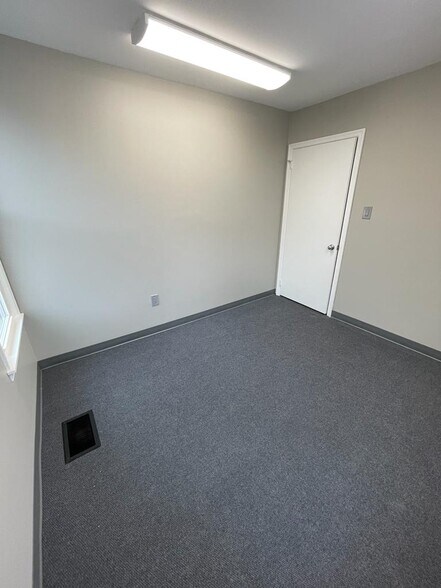 More Photos Of 280 Main St, Westminster Medical For Lease