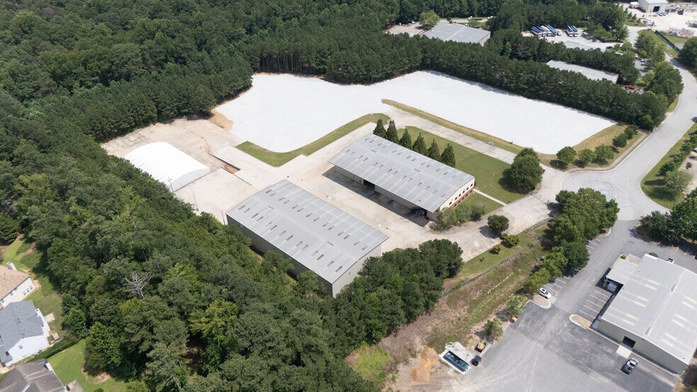 More Photos Of 6727 Oak Ridge Commerce Way, Austell Warehouse For Lease