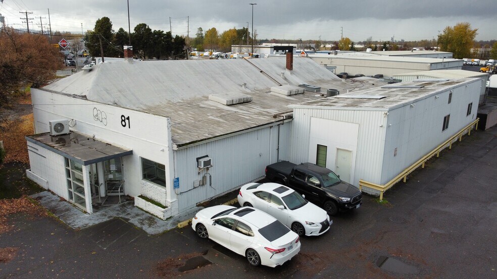 More Photos Of 81 NE Columbia Blvd, Portland Industrial For Sale